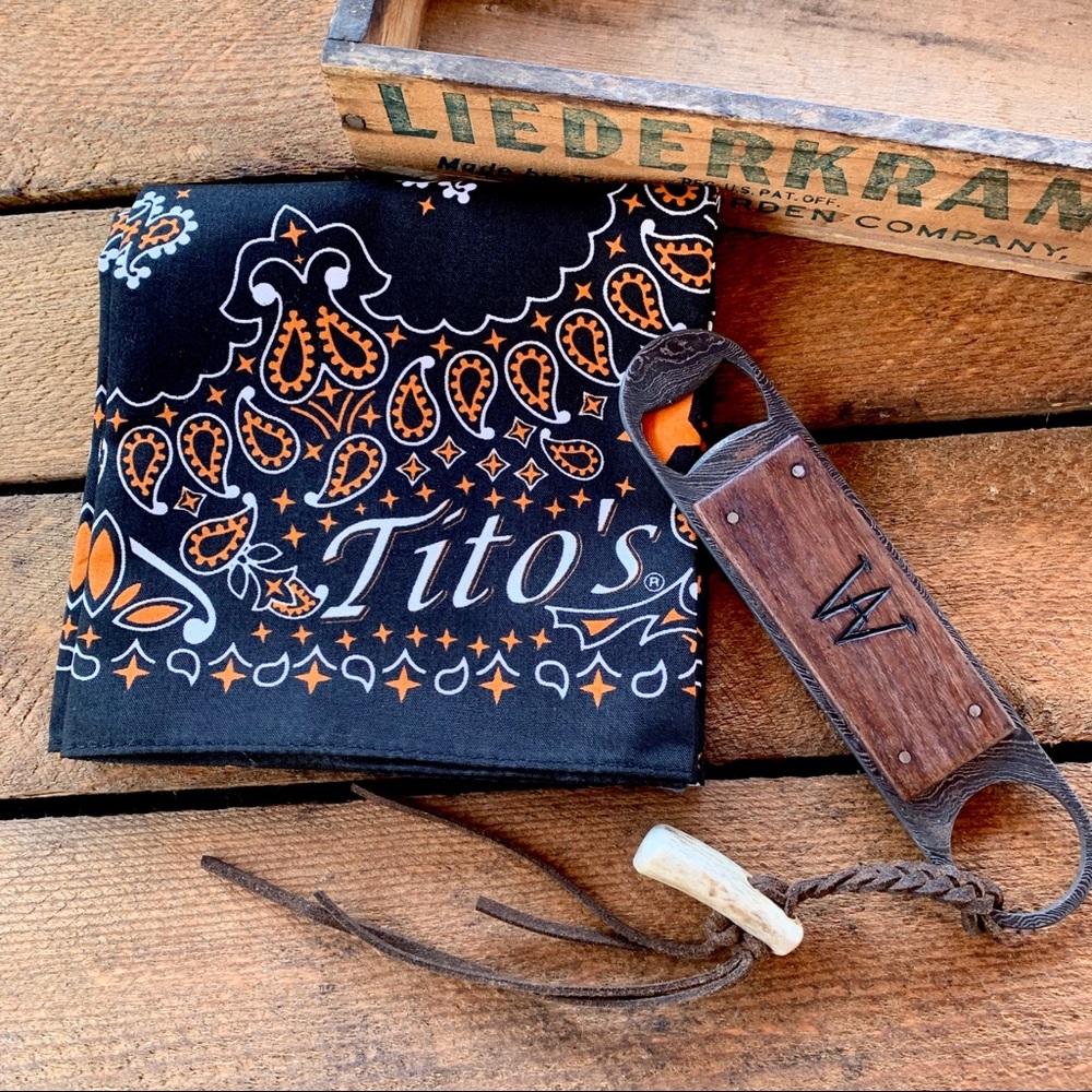 ✨VINTAGE TITO’S VODKA MULTI USE BANDANA NWT
